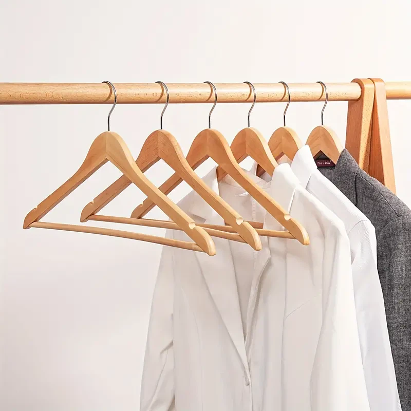 Top 10 cele mai bune umerașe pentru costume 2024