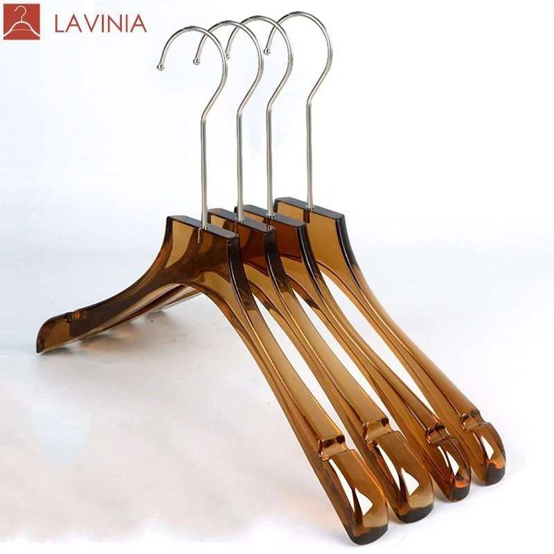 Îmbunătățirea imaginii de marcă: Rolul umeraselor acrilice în magazinele de î...