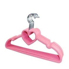 Umerașe de inimă din catifea roz